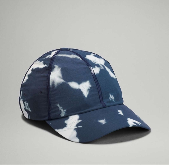 Lululemon Baller Hat Soft Adjustable NWT One Size (Indigo Ice Print Blue Multi) - Picture 13 of 13